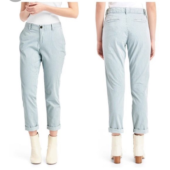 GAP Pants - GAP girlfriend khaki pants bleached railroad